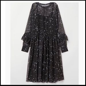 🄷&🄼 Floral Boho dress with tank dress under